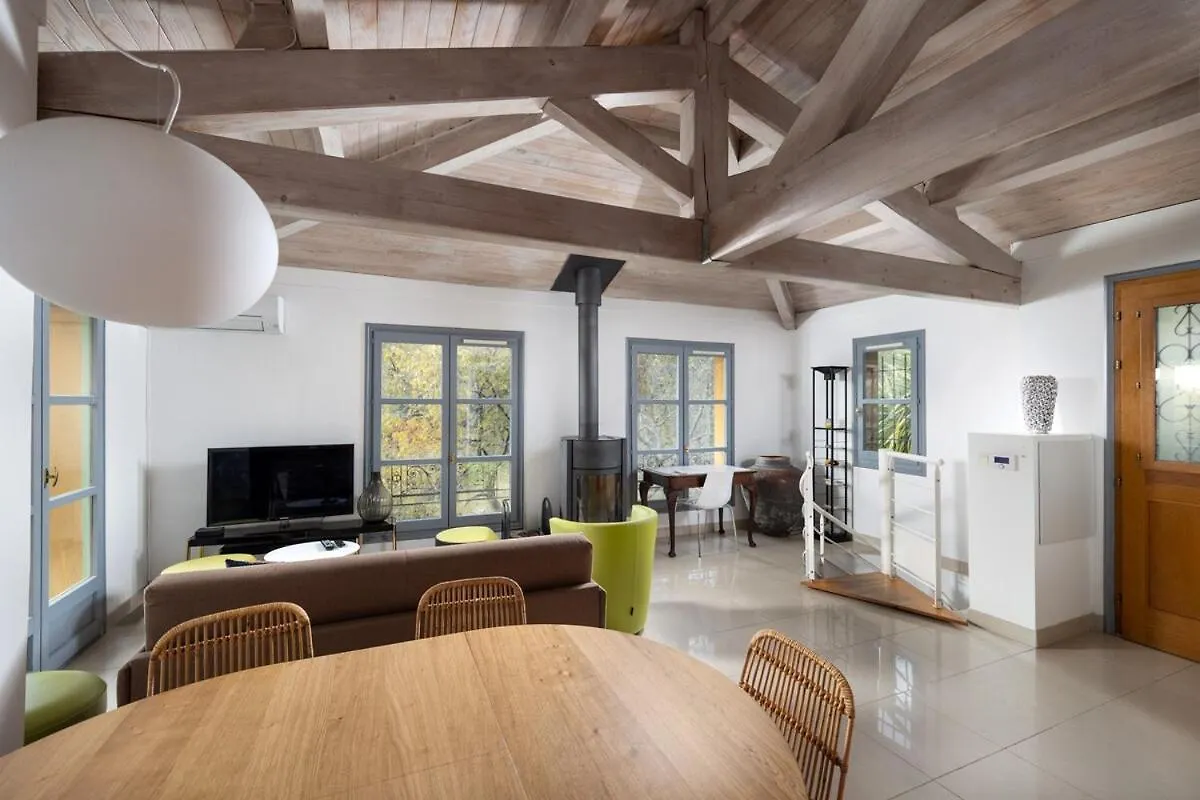 Maison Nicoise, Jardin, Piscine, Parking Double Nice